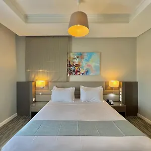 Aparthotel Loren Corniche
