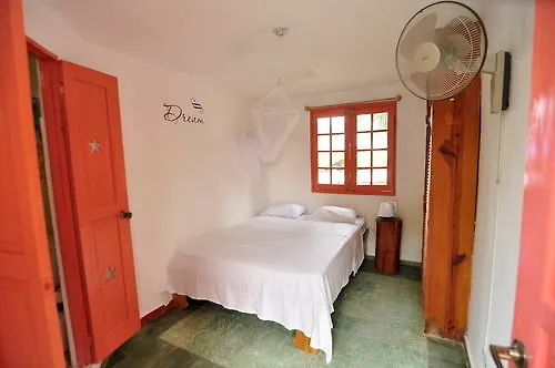 Casa Delfin Guest House Las Terrenas 3*,